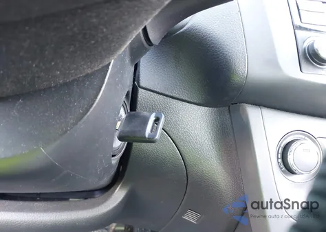 2017 Nissan Sentra S z USA, uszkodzony, nr VIN 3N1AB7AP5HY375292